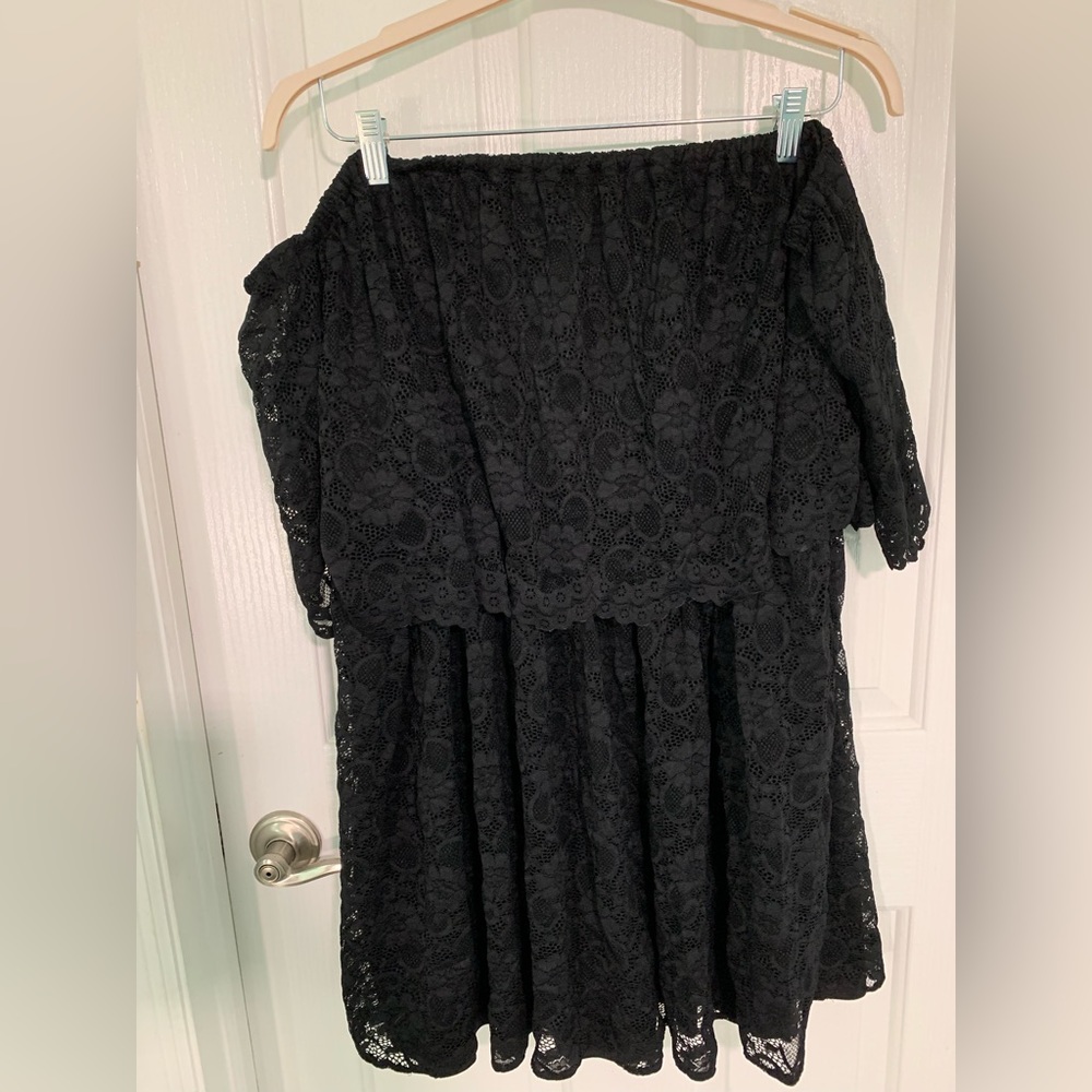 ASOS black lace dress - Picture 2 of 5
